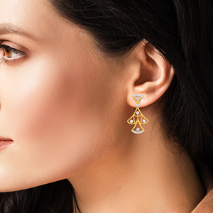 Pendientes Colgantes de Diamantes Cultivados en Laboratorio Heritage Spark, Chapados en Oro, con Diseño de Trébol, Pendientes Geométricos de Lujo - Product Image 2