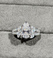 Bague de fiançailles solitaire pour femme REYES en argent sterling 925, certifiée GRA, avec moissanite taille poire de 3 carats.