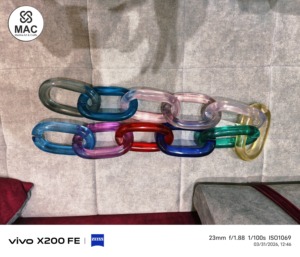 Decoración del hogar: Eslabones de cadena de resina personalizables de gran tamaño y colores claros, eslabones grandes de resina multicolor disponibles. - Product Image 3