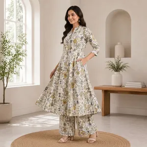 Ensemble Kurta Plazo pour femme en coton blanc cassé imprimé, coupe trapèze, manches trois quarts, col mandarin, motif géométrique, tenue décontractée ethnique - Product Image 2