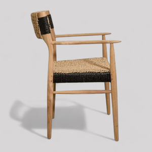 Fauteuil de décoration d'intérieur en teck avec structure en bois et design minimaliste, dossier tressé en corde pour la décoration de jardin - Product Image 6