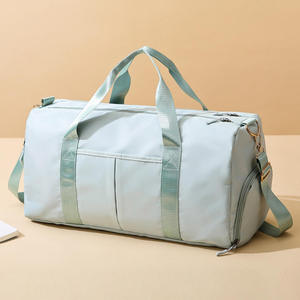 Sac de sport imperméable grande capacité avec compartiment à chaussures, sac de voyage et sac à bandoulière pour activités de plein air - Product Image 4