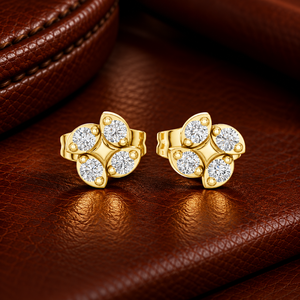 Boucles d'oreilles clous en or jaune 14K 18K avec diamant de laboratoire taille ronde, motif floral quatre pétales, DEF VVS, bijoux classiques pour usage quotidien, ODM - Product Image 1