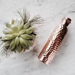 Export Grade Eco-Friendly Hammered Copper Water <b>Bottle</b> with Secure Closure for Wellness Brands and Gift Collections - Product Image 2