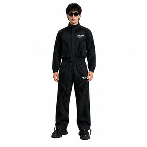 Conjunto Deportivo Personalizado para Hombre, Chaqueta Cortavientos con Cremallera Completa y Pantalones Negros, Traje Deportivo Ligero con Estampado por Sublimación - Product Image 3