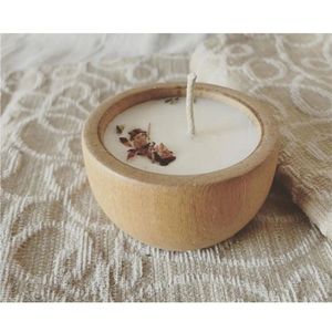 Vela de lujo grande y perfumada en cuenco de madera sostenible al por mayor - Cuenco de cera de soja de 3 mechas con etiqueta privada personalizada - Product Image 3