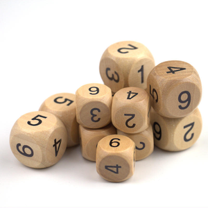 Dados de Madera Personalizables de 16-20 mm con Esquinas Redondeadas para Juegos de Beber y Juegos de Mesa, Personalización Privada Disponible - Product Image 1