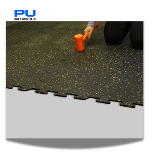 Baldosas de enclavamiento de suelo de goma de gimnasio de alta densidad antideslizantes desconcertantes de EPDM resistentes a la venta - Product Image 5