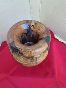 Contemporary Resin <b>Vase</b> for Office & Home Decor - Product Image 5