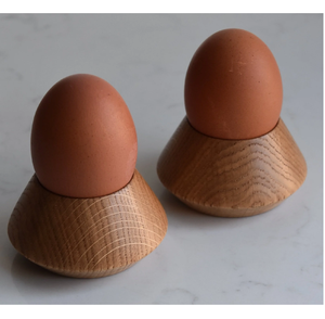 Support à œufs en bois moderne, fait main, nouveau design, 2 pièces, pour hôtel/maison, objet décoratif de table - Product Image 1