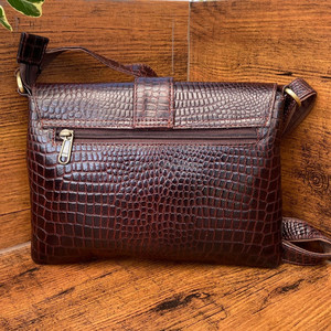 2024 New Factory Custom Full Grain Genuine Leather Alligator Pattern Crossbody Bag High Quality Ladies Large Capacity <b>Handbags</b> - Product Image 5