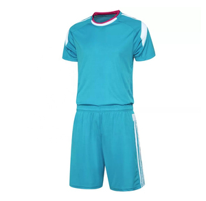 Shorts et maillot de netball personnalisés avec logo sur mesure pour l'entraînement au football unisexe - 100% coton, séchage rapide - Product Image 3