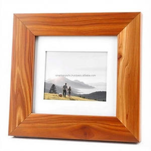 Cadre Photo en bois d'acacia de taille personnalisée fait à la main affichage de table magnifiquement conçu pour le bureau à domicile de mariage et la décoration intérieure - Product Image 1