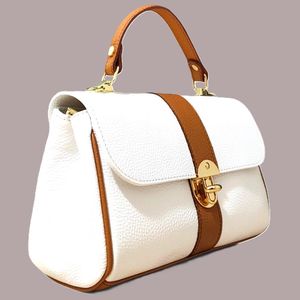 Sac fourre-tout en cuir véritable fait main Royaa |   Sac à main élégant et tendance |   Artisanat artisanal blanc et brun |   Fermeture éclair L26xH18xD10CM - Product Image 4