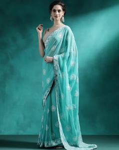 Sari de créateur KV avec blouse non cousue - Product Image 3