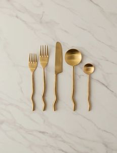 Juego de vajilla, juego de cubiertos de marca, juego de cubiertos en caja de regalo de lujo, accesorio de vajilla elegante de primera calidad, juego de utensilios de cocina dorados - Product Image 4