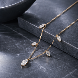 Collar de Lujo con Moissanita Corte Marquesa, Plata de Ley S925 Bañada en Oro Amarillo, Calidad VS EF, Joyería de Siete Piedras - Product Image 3