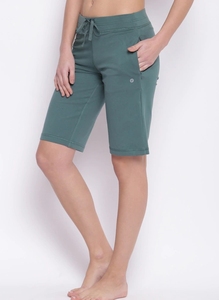 Shorts Bermuda de Algodón Tejido de Color Sólido para Mujer, con Cintura Ajustable con Cordón y Bolsillos, Corte Regular Informal, Cintura Media - Product Image 3