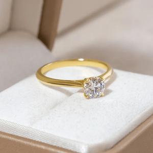 Joyería Nupcial de Plata de Ley Chapada en Oro con Certificado GRA, Diamante Moissanita de 0.5ct D VVS1 para Compromiso, Fiesta de Aniversario - Product Image 1