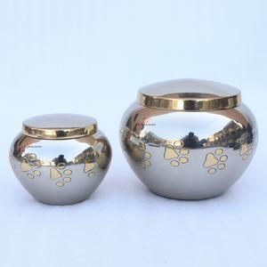 Urnas de Cremación para Mascotas Odyssey de Latón Moderno de Alta Calidad con Grabado de Huellas, Urnas Brillantes de Níquel Grabadas para Guardar Cenizas de Mascotas - Product Image 3
