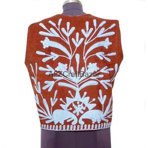 Chaqueta Bomber con Estampado Floral para Mujer, Hecha a Mano por A2ZCraftBazar, con Cierre de Botones, Tejido de Algodón, Multitemporada, Corte Regular - Product Image 4