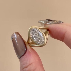 แหวนเพชรทรงรี 2.01 กะรัต VS2 ดีไซน์ไขว้ ทองคำขาว 14K ของขวัญสำหรับงานปาร์ตี้ เครื่องประดับสำหรับงานแต่งงาน งานหมั้น ฯลฯ - Product Image 1