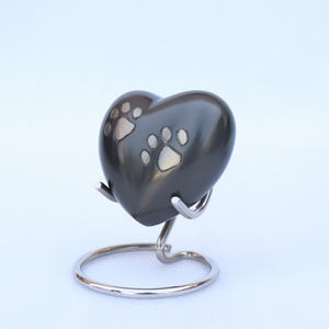 Urna para Mascotas Moderna de Alta Calidad, Urna de Cremación de Latón con Corazón Electrochapado, Urna para Guardar Cenizas Grabada, Urna para Cenizas Personalizada Hecha a Mano - Product Image 2