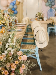 Chaises en rotin faites à la main pour enfants, idéales pour la location événementielle, mariages, anniversaires, baby showers, et la décoration de nurseries. - Product Image 5