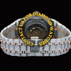 Reloj de Diseño Único con Esfera Redonda de Cristal, Dorado Blanco, Completamente Adornado con Piedras, Estilo Hip Hop, Movimiento de Cuarzo, Fecha Automática, Elegante y Brillante, Personalizable - Product Image 4