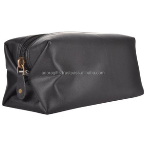 Sac cosmétique en cuir de haute qualité avec accessoires de maquillage à fermeture à glissière à la mode d'Inde - Product Image 2