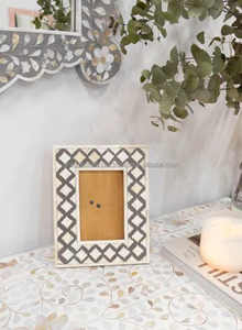 Marcos de Fotos de Resina y Madera Personalizados de Última Llegada, Artesanías de la Mejor Calidad con Diseño Único, Ecológicos y Duraderos - Product Image 6