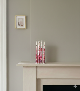 Ensemble de 4 bougies coniques artisanales Blossom Romance en cire de soja et de paraffine, parfumées à la lavande, sans fumée, florales, pour la décoration de Noël et l'hiver - Product Image 1