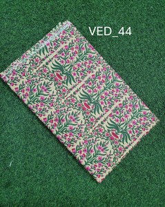 Tela de Algodón Tricot Estampada a Mano por Metro, Suave, Ligera y Ecológica para Confección de Vestidos para Mujeres y Niñas - Product Image 4