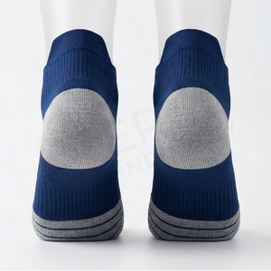 Chaussettes courtes pour hommes, couleur unie, tricotées, respirantes, usage quotidien, style classique, bleu gris - Product Image 2