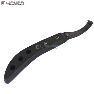 Cuchillo de Herrador LIPUMA VORTEX con Mango Perforado de Acero Inoxidable con Recubrimiento Negro Plasma Plateado, Hoja J2 Ultra Afilada, Profesional para Pezuñas - Product Image 1