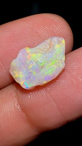 Opale brute naturelle australienne de 2,30 carats, opales multicolores brutes de Coober Pedy, pierre précieuse solide, taille 14x9x4 mm - Product Image 4