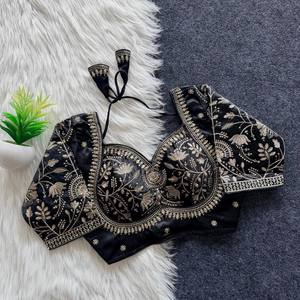 Hermosa blusa con bordado floral en toda la prenda, blusa bordada para mujer, cuello en V, sin mangas, tejida, top formal para fiesta. - Product Image 1