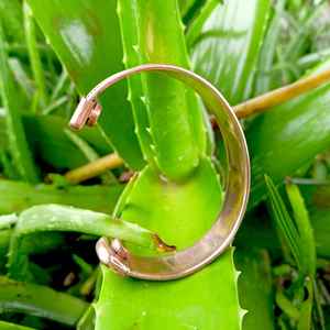 Bracelet Magnétique Élégant Unisexe Fait Main en Cuivre, Laiton et Bronze avec 6 Aimants Thérapeutiques pour le Rhumatisme – Bracelets Énergétiques Tendance - Product Image 6