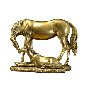 Figura Decorativa de Caballo y Potro en Latón, Escultura Animal para Mesa, Decoración para Hogar u Oficina, Disponible para la Venta - Product Image 5