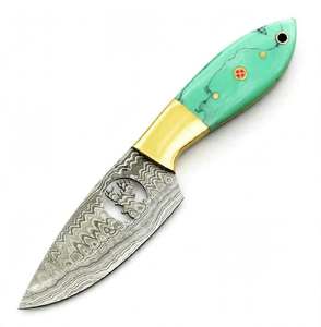 Couteau fixe de qualité supérieure en acier damas à pointe tombante, outil utilitaire d'extérieur, manche en résine composite menthe, bolster en laiton - Product Image 1