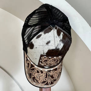 Casquette Trucker Unisexe Style Western Marron en Cuir de Vachette avec Visière en Cuir Façonné à la Main et Motifs Floraux en Relief, Dos en Maille, 6 Panneaux - Product Image 5