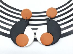 Pendientes de Resina Floral de Lujo, Pendientes Artísticos Hechos a Mano con Flores Incrustadas para Mujer, Joyería Elegante de Moda - Product Image 3