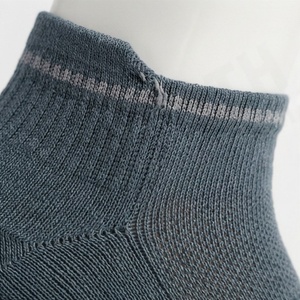 ถุงเท้าวิ่งถักนิตติ้งระบายอากาศได้ดี ผลิตจากโพลีเอไมด์ สำหรับเล่นกีฬา ผู้ชาย ผู้หญิง สีสันปรับแต่งได้ ระบายอากาศได้ดี เหมาะสำหรับออกกำลังกาย ยี่ห้อ BY BS - Product Image 4