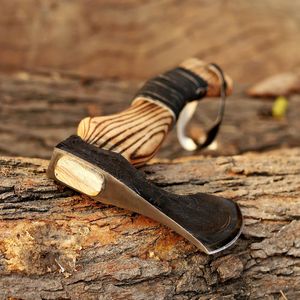 Hache de Bûcheron Forgée sur Mesure avec Manche en Bois, Lame en Acier à Haute Teneur en Carbone Gravée, Marque THEWIZ CRAFTS, Garantie de 3 Ans pour le Bois de Chauffage - Product Image 5