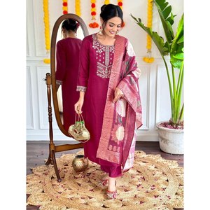 Ensemble haut et bas de taille XL pour soirée, couleur rose foncé, avec dupatta, look élégant, par JC Designer - Product Image 1