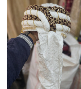 Turbante de terciopelo blanco de lujo con bordado dorado y Kundan Kalgi para hombre, pagri de boda, tocado tradicional indio - Product Image 3