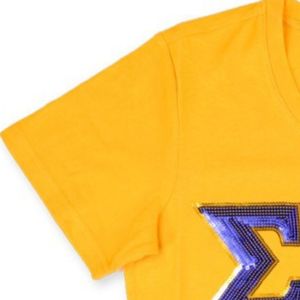 T-shirt à sequins SGR jaune avec patch, manches courtes, motif graphique personnalisé lettres grecques Sigma Gamma Rho Sorority, style décontracté et tendance - Product Image 2
