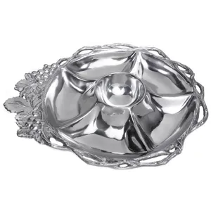 Plato de Servir Clásico de Metal Plateado con Diseño de Plantas, Forma Irregular, Acabado Pulido, Diseño Duradero para Fiestas - Product Image 2