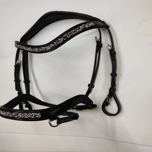 บังเหียนม้าหนังแท้ Adams Tack Anatomic รุ่นใหม่ ดีไซน์หรูหรา ประดับคริสตัลสีโรสโกลด์ สำหรับขี่ม้า - Product Image 3