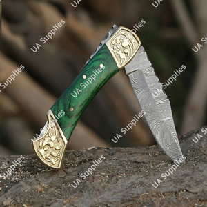 มีดพับเหล็กดามัสกัสเกรดอุตสาหกรรม ด้ามไม้ปักก้าสลักลายทองเหลือง ปลายมีดแบบดรอปพอยต์ รับผลิตแบบ OEM/ODM สำหรับพกพาใช้งานทุกวัน - Product Image 2